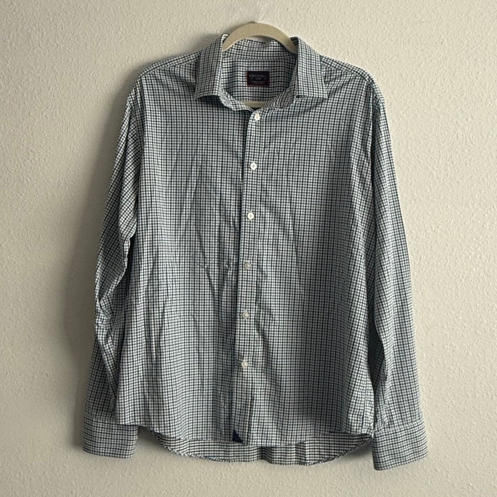 UNTUCKit Green Long Sleeve Shirt